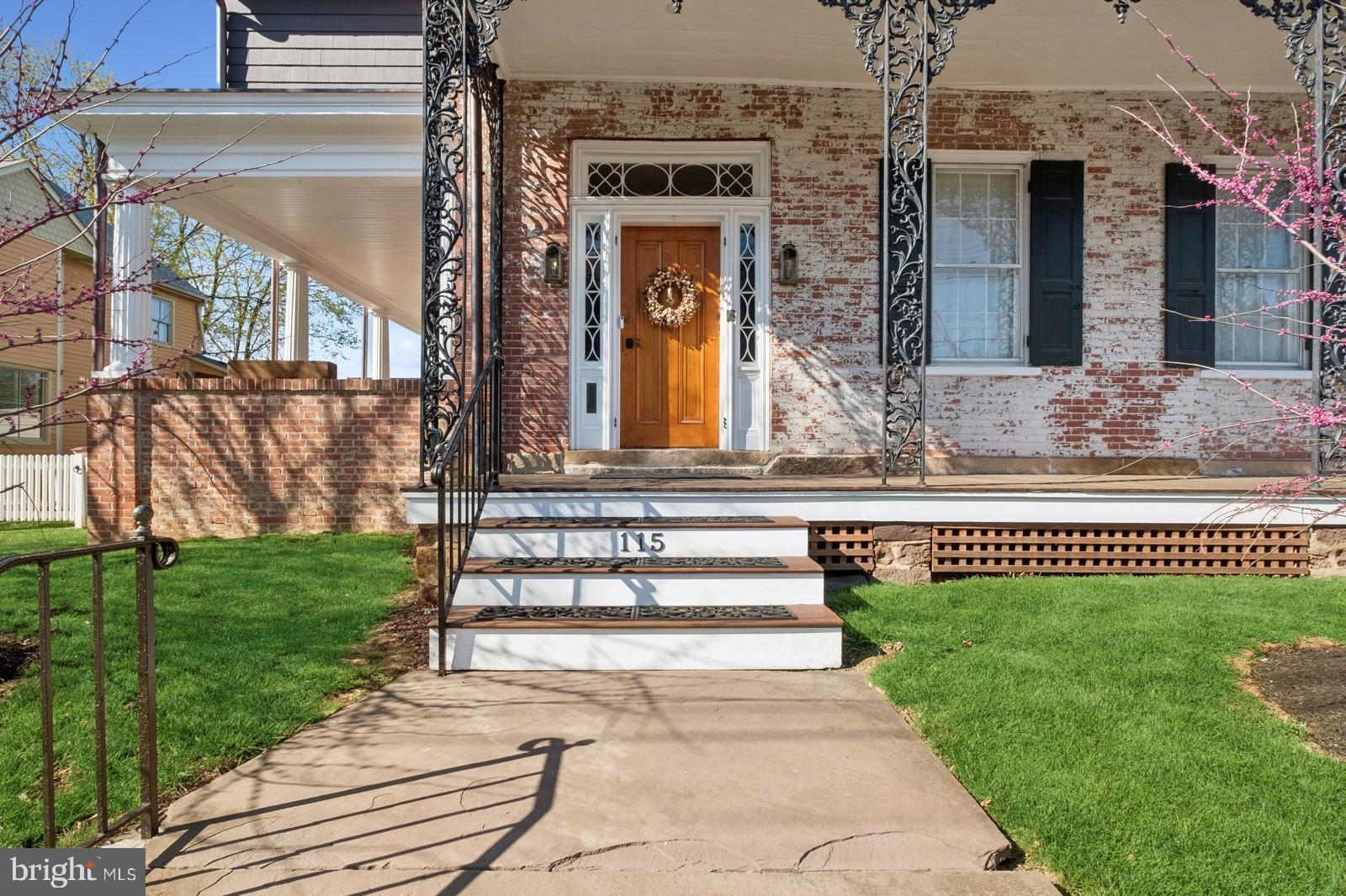 115 E Washington Ave