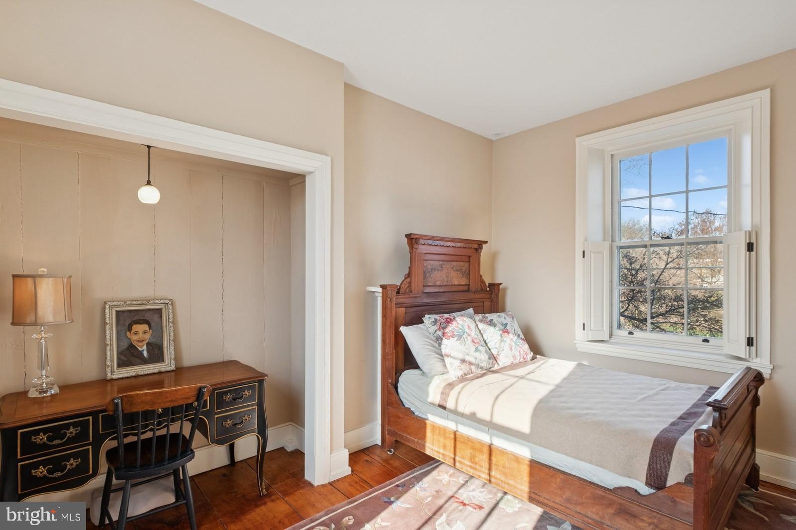 115 E Washington Ave