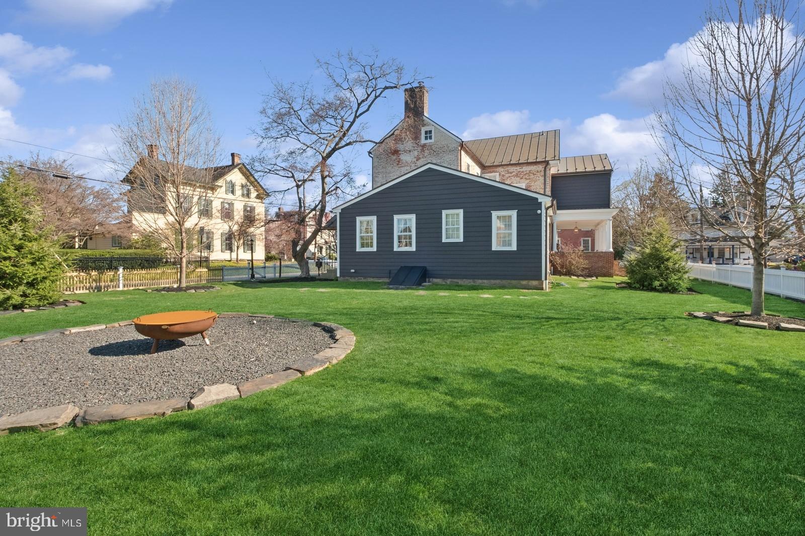 115 E Washington Ave