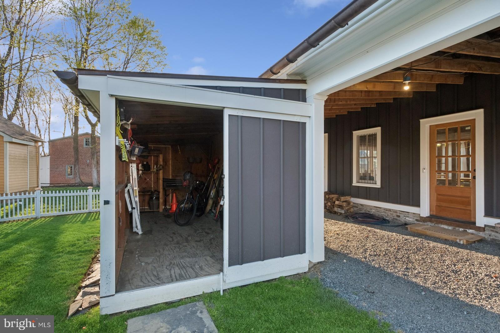 115 E Washington Ave