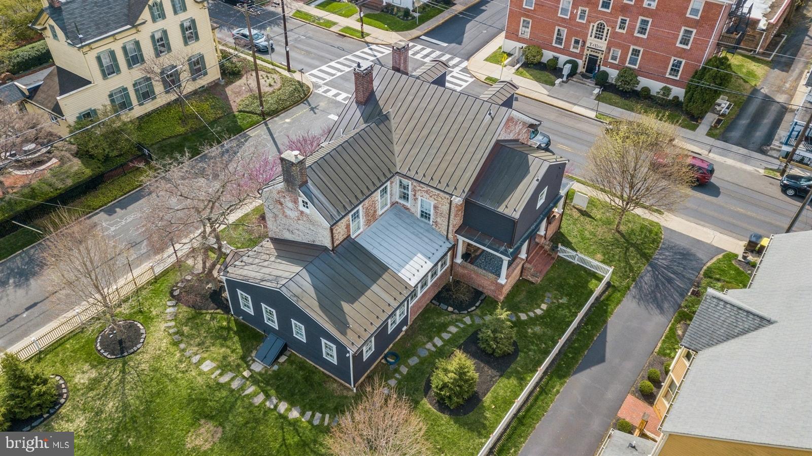 115 E Washington Ave