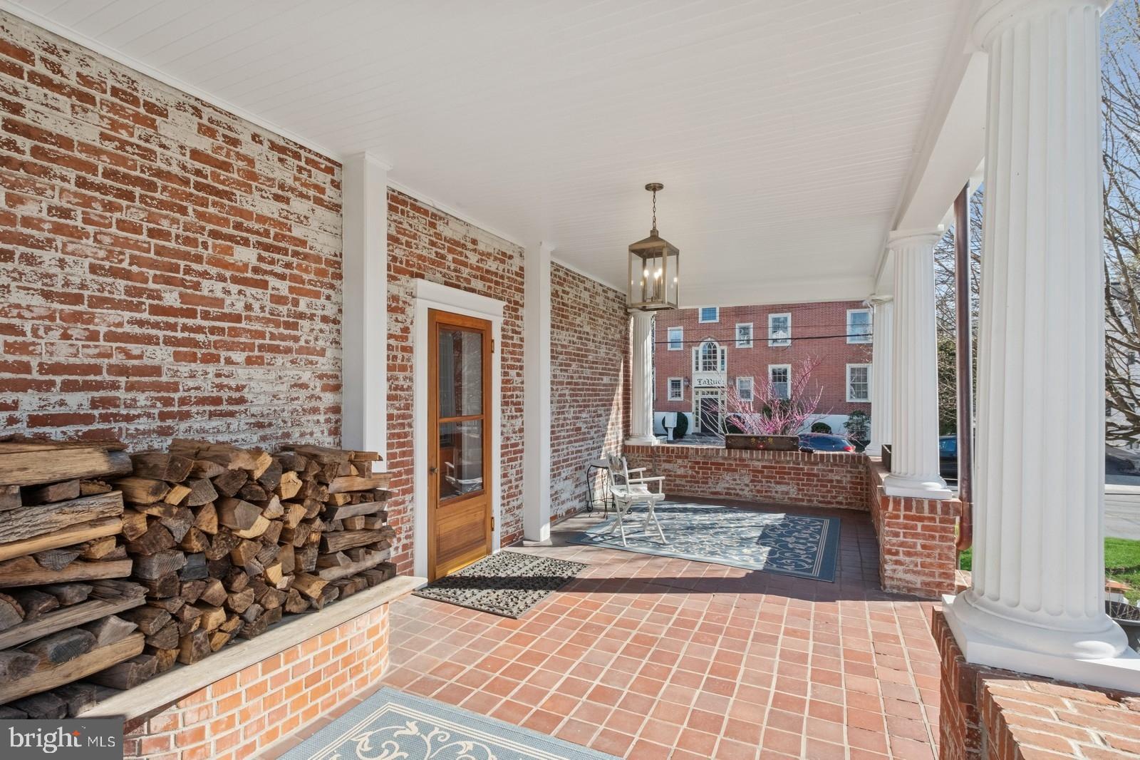 115 E Washington Ave