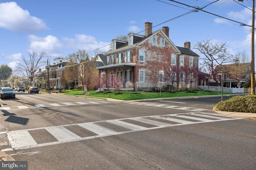 115 E Washington Ave