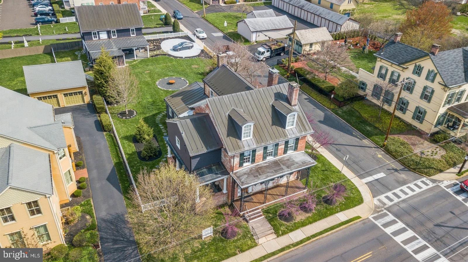 115 E Washington Ave