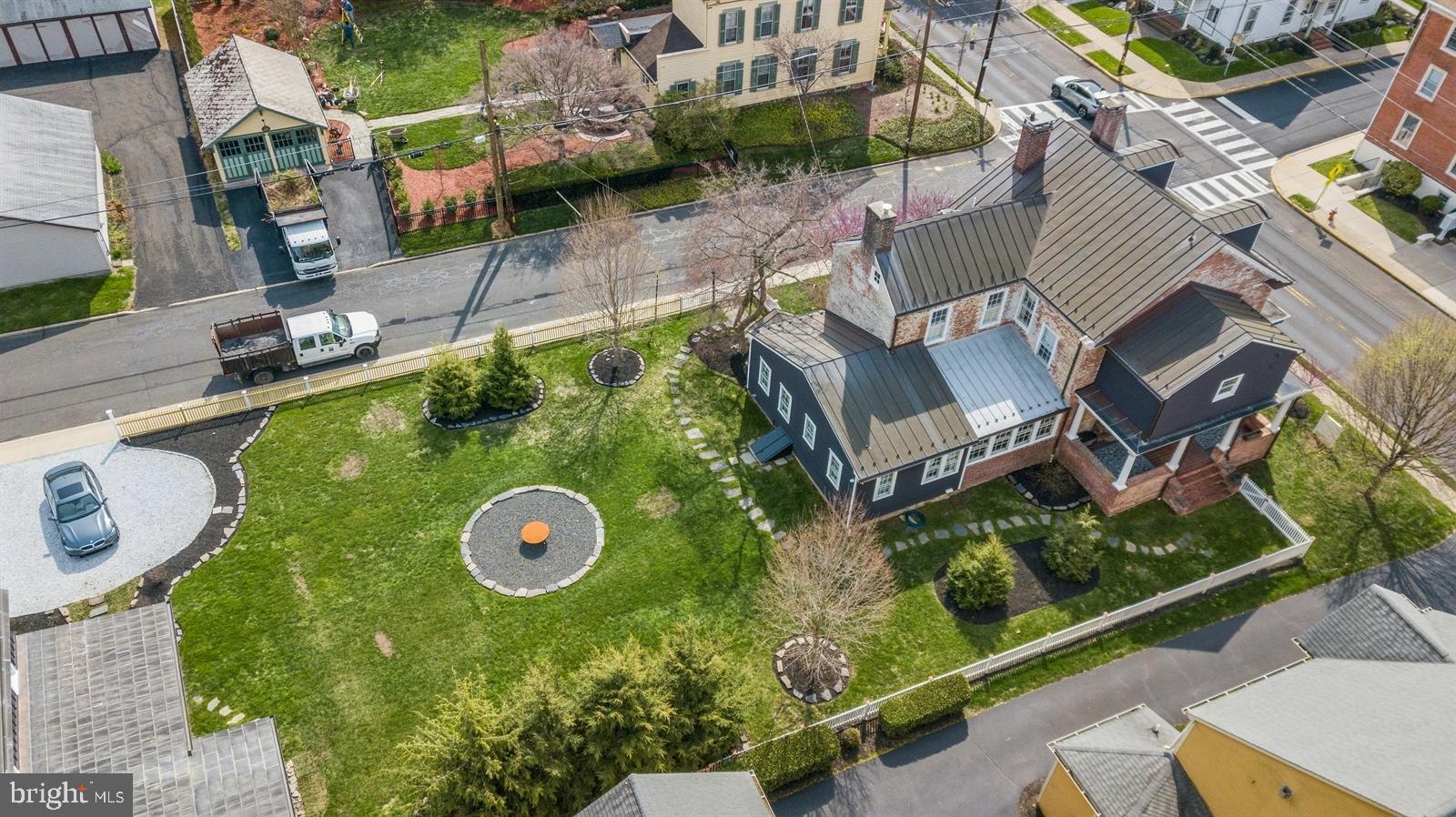 115 E Washington Ave