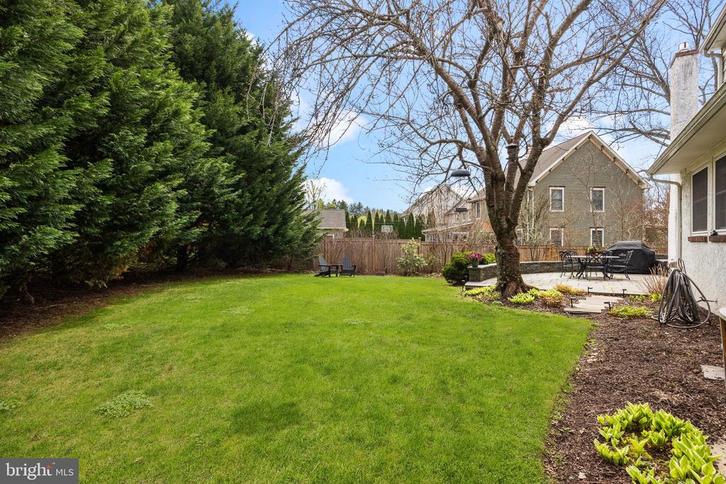 407 EDGEBORO DRIVE