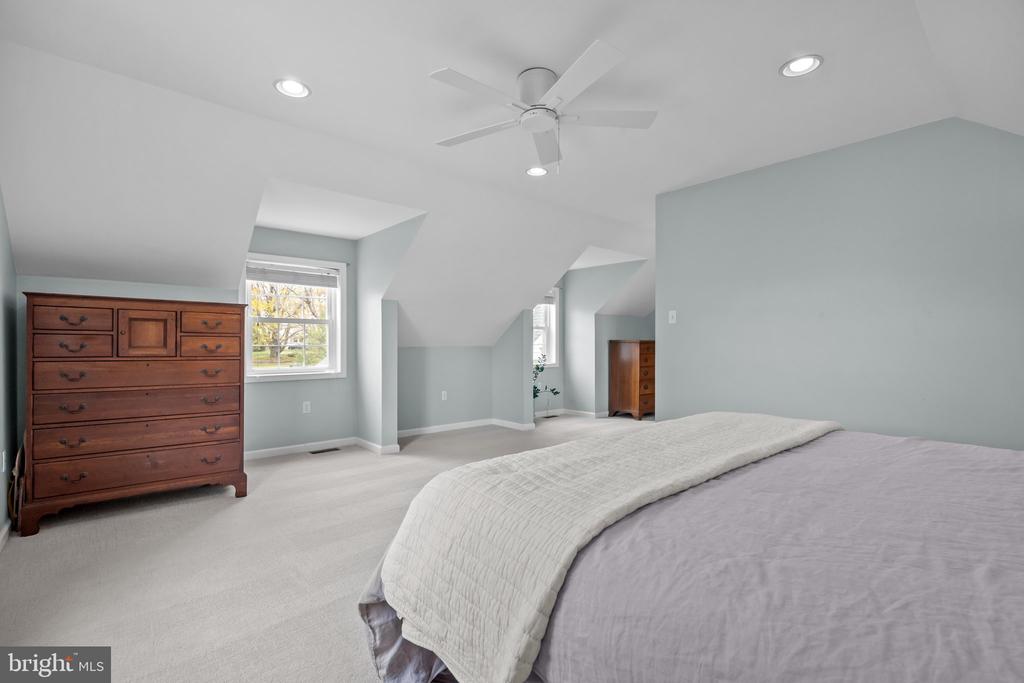 407 EDGEBORO DRIVE
