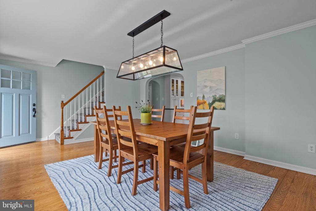 407 EDGEBORO DRIVE