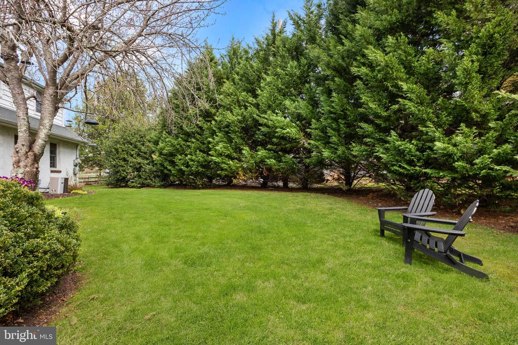 407 EDGEBORO DRIVE