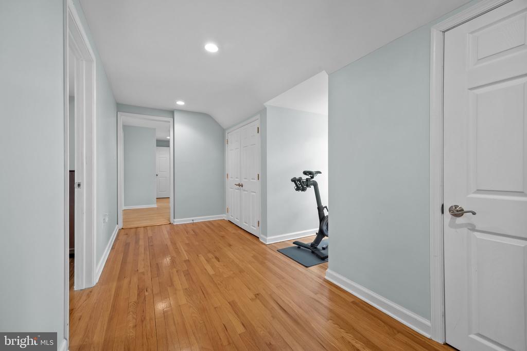 407 EDGEBORO DRIVE