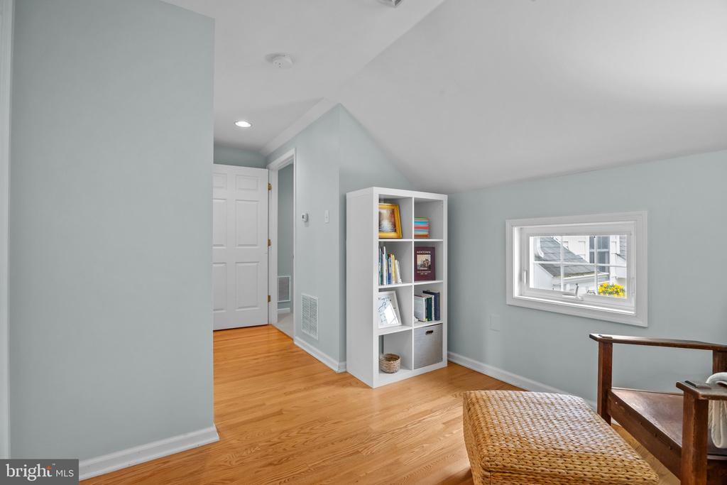 407 EDGEBORO DRIVE
