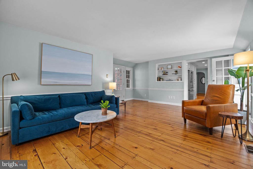 407 EDGEBORO DRIVE