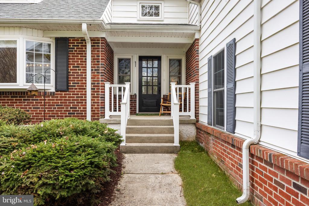 407 EDGEBORO DRIVE
