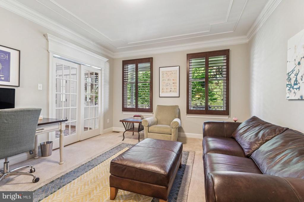 27 Sibelius Dr