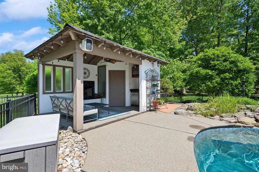 27 Sibelius Dr