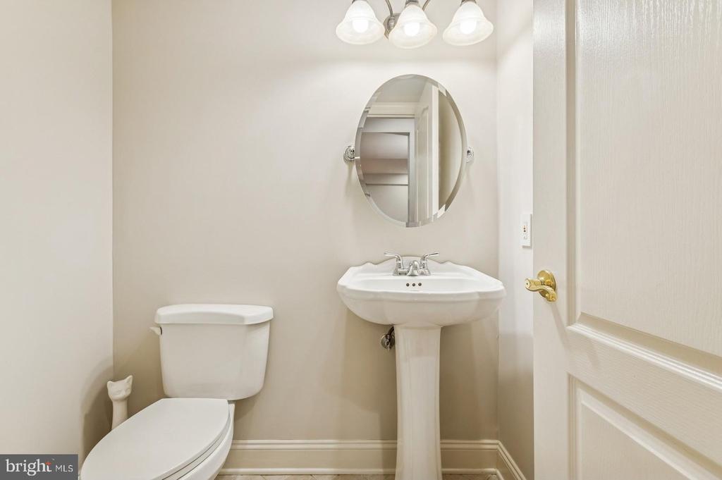 27 Sibelius Dr