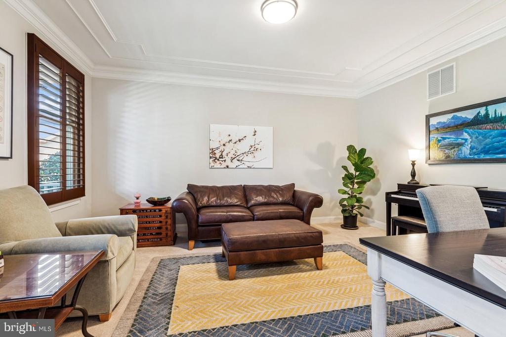 27 Sibelius Dr