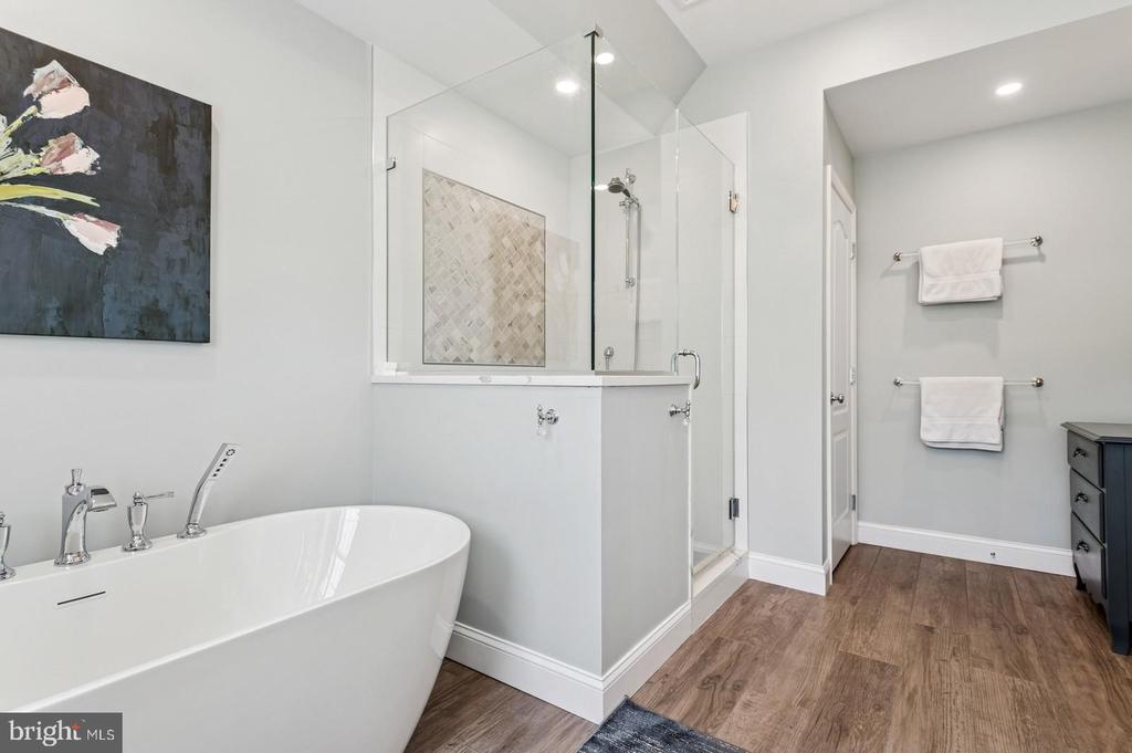 27 Sibelius Dr