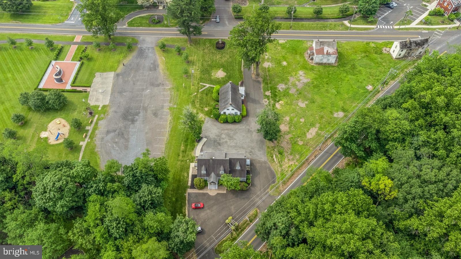 1666 Edgewood Rd