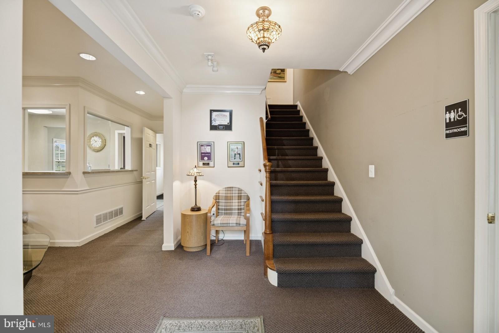 1666 Edgewood Rd