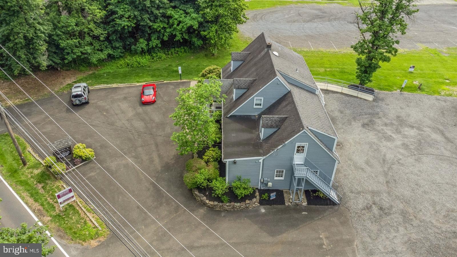 1666 Edgewood Rd