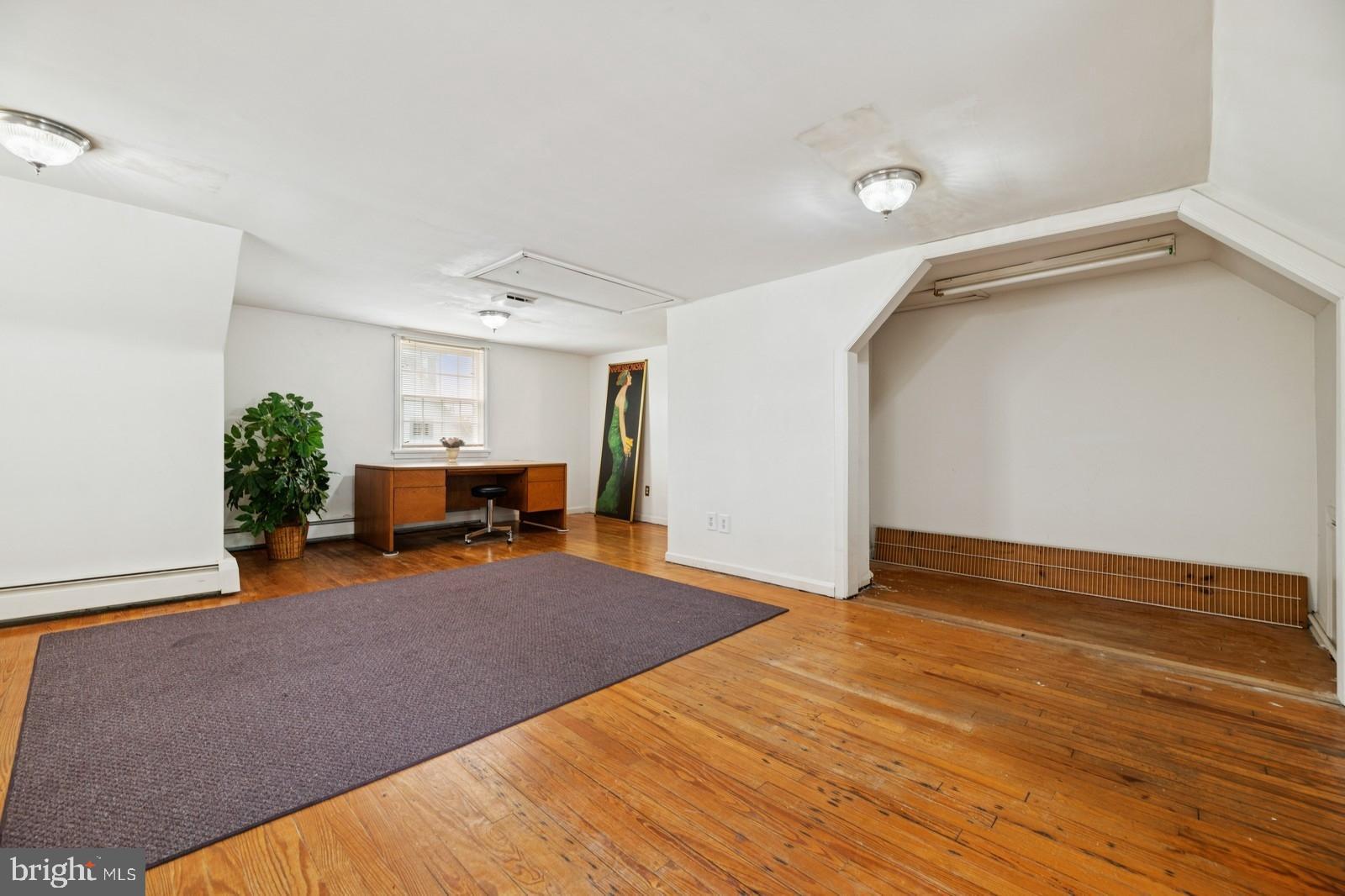 1666 Edgewood Rd