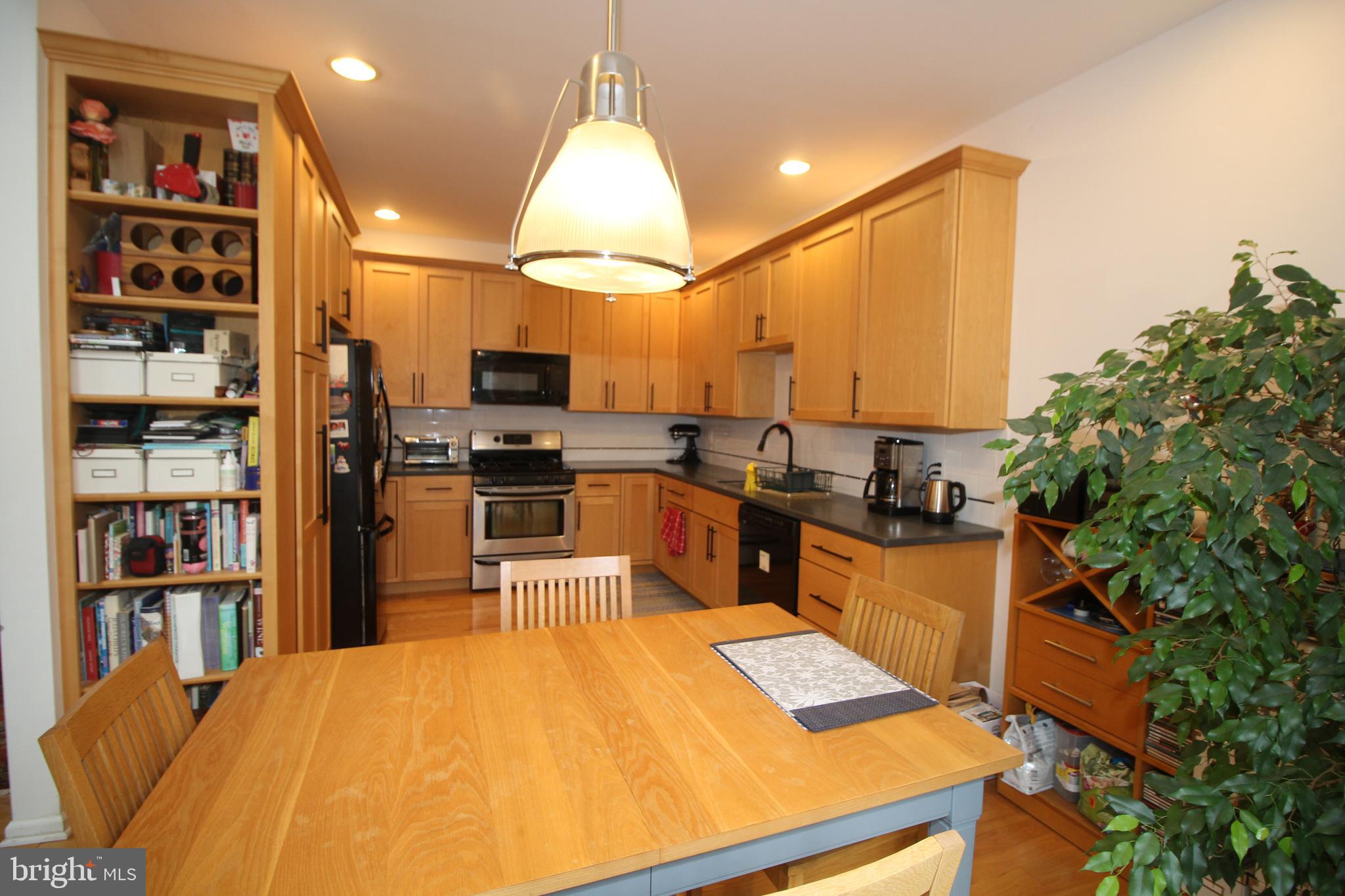 319 Fieldstone Dr