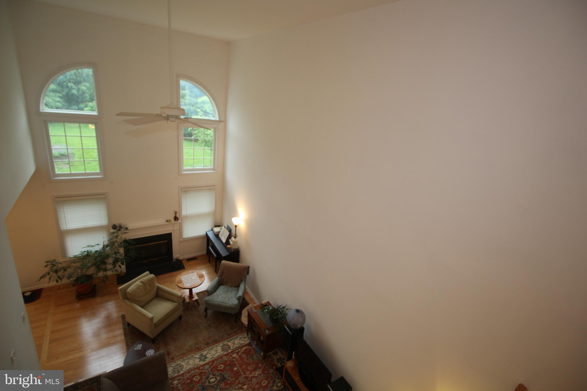 319 Fieldstone Dr