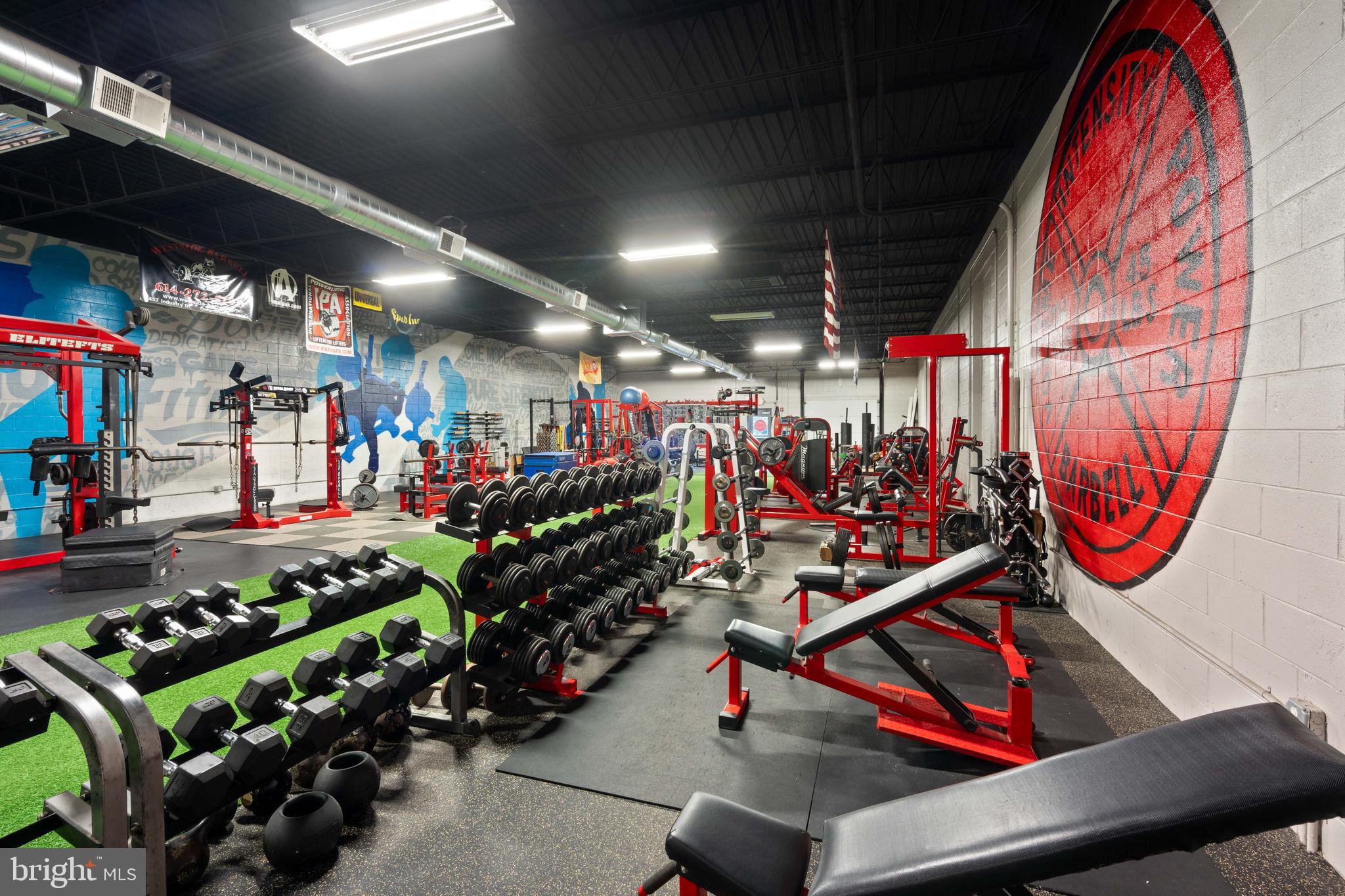 121 FRIENDS LANE 600