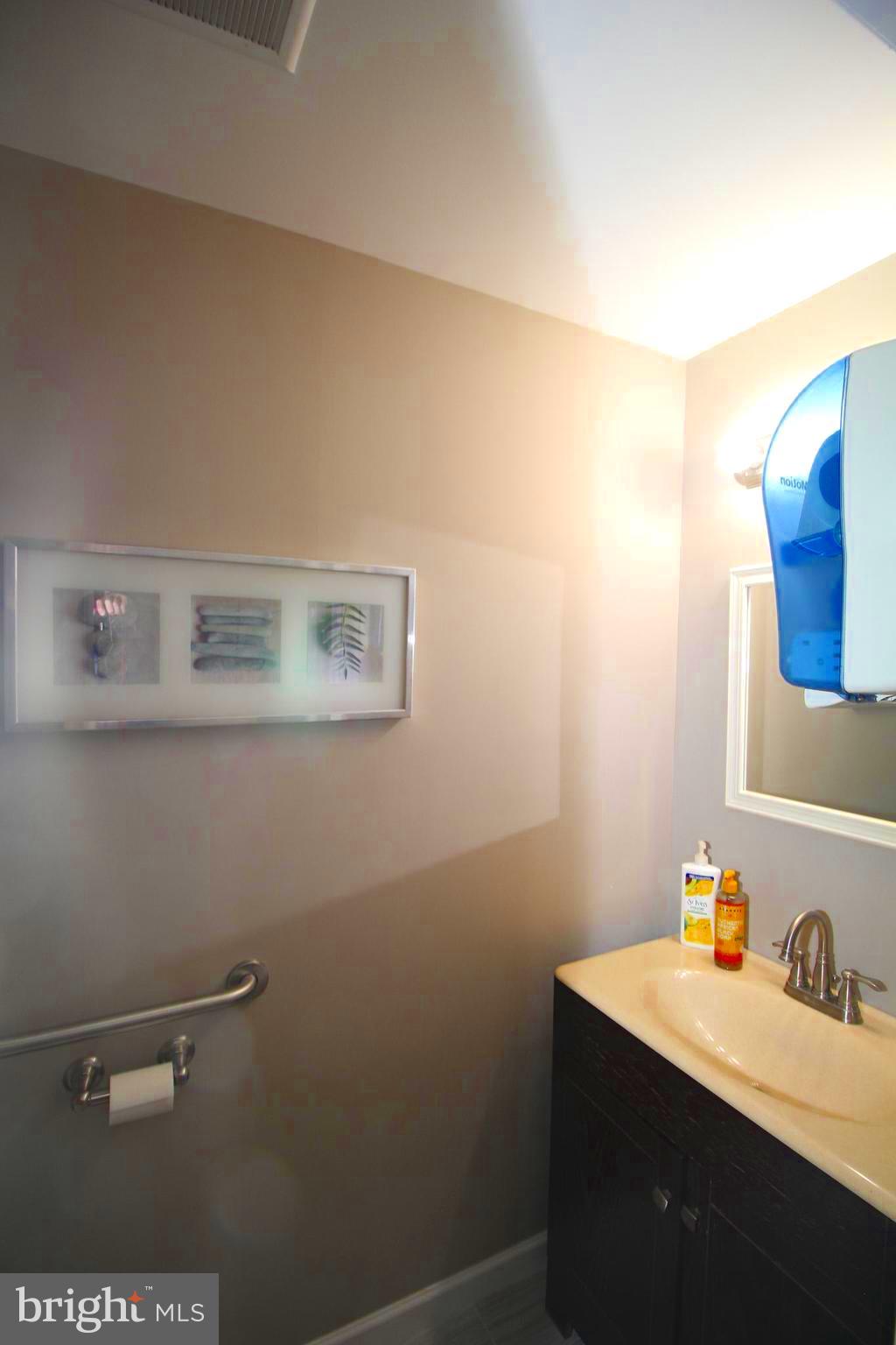 1703 LANGHORNE NEWTOWN