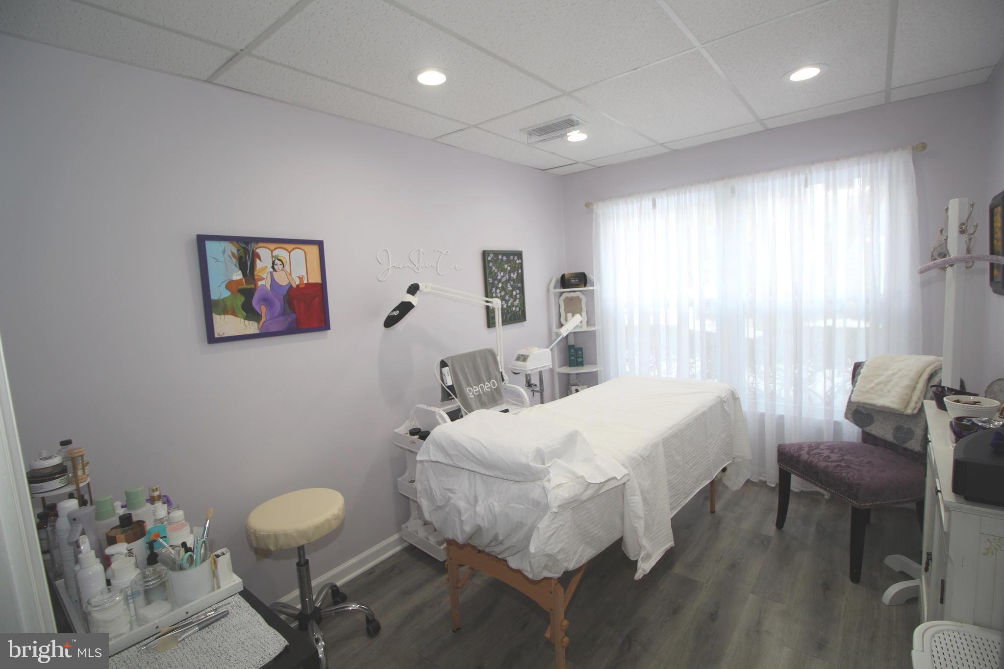 1703 LANGHORNE NEWTOWN