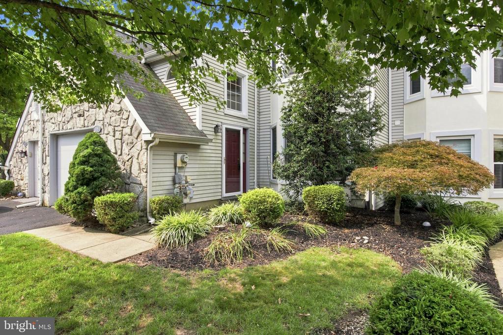 56 KANON COURT