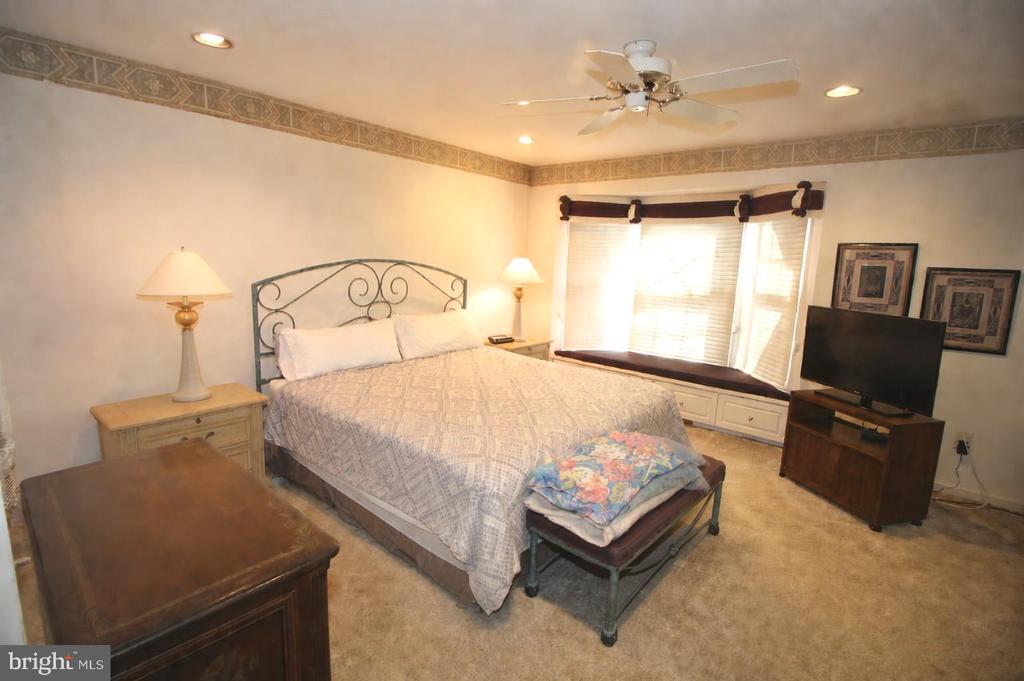 56 KANON COURT