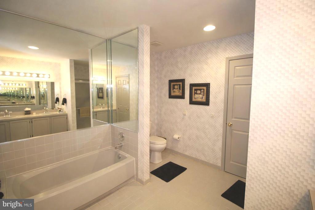 56 KANON COURT