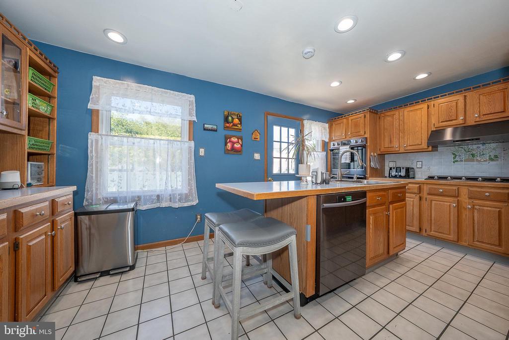 4216 ORANGEMANS ROAD