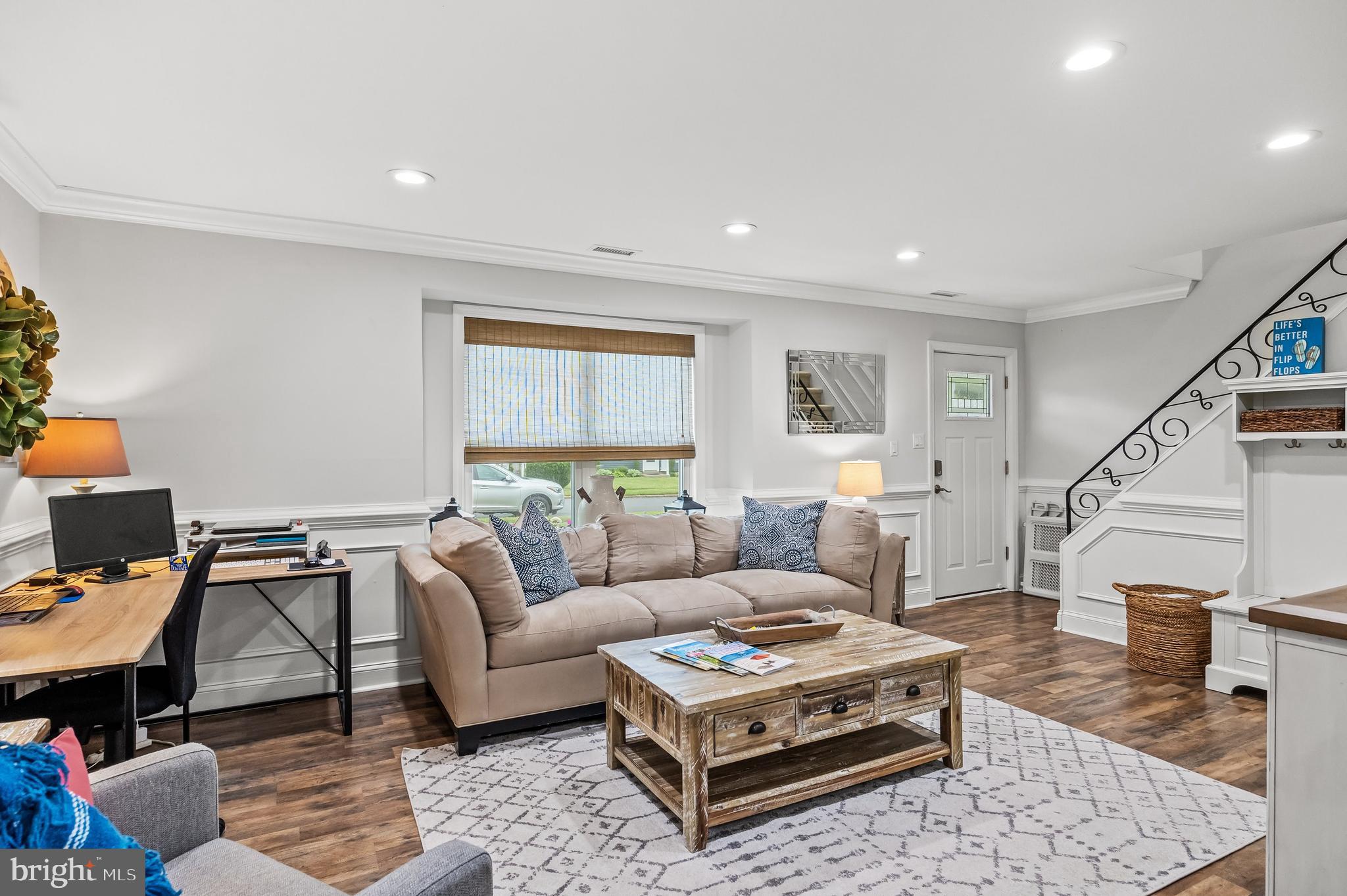 302 High St