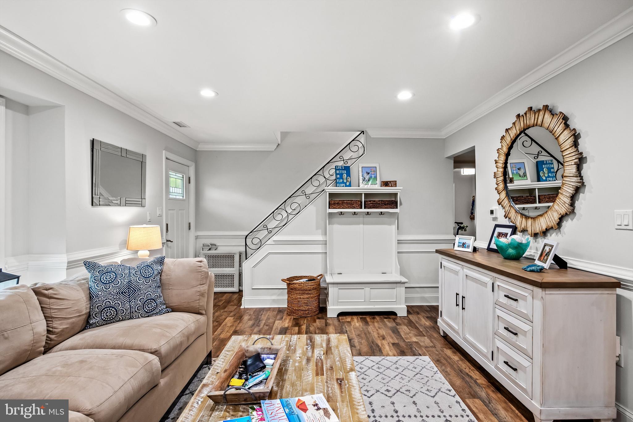 302 High St