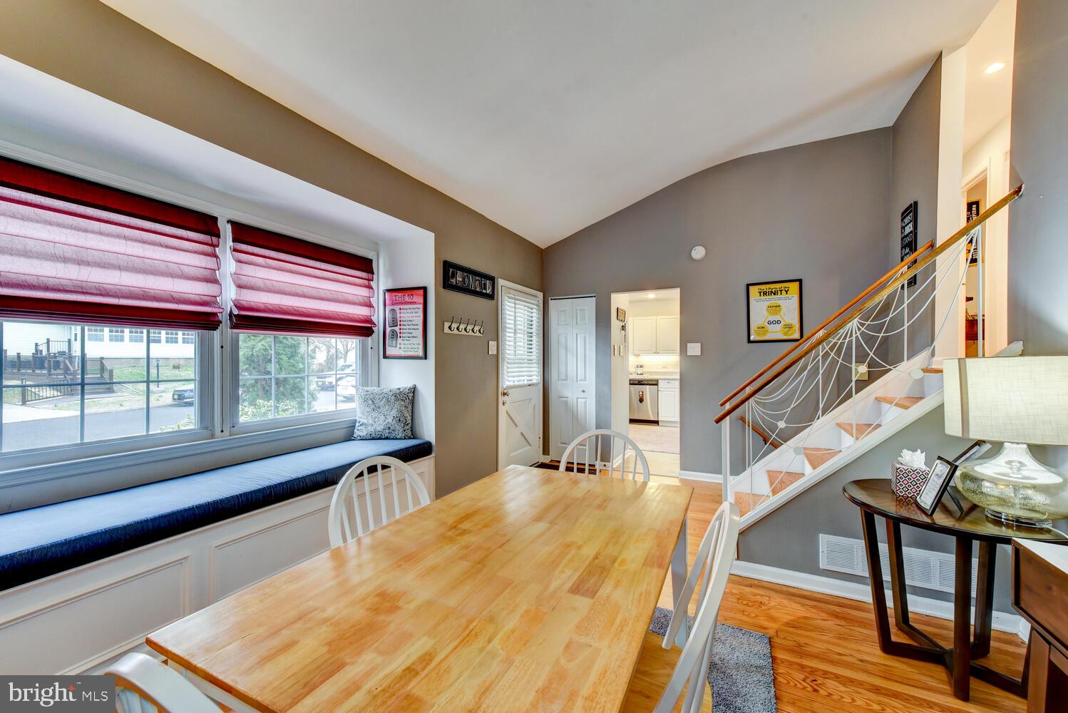 49 Revere Ave