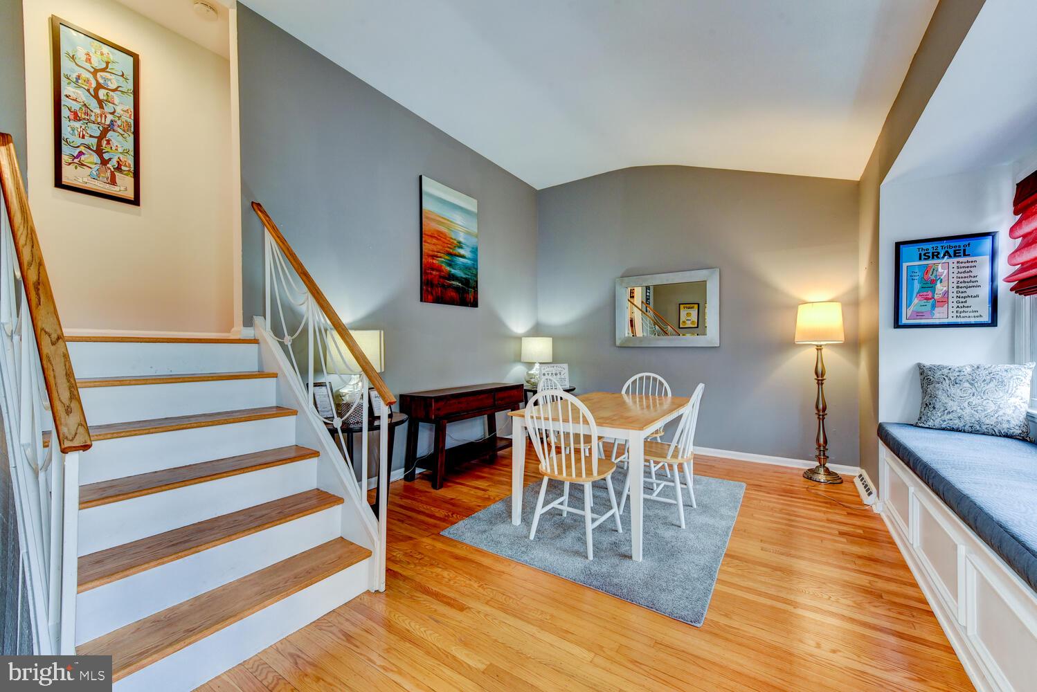 49 Revere Ave