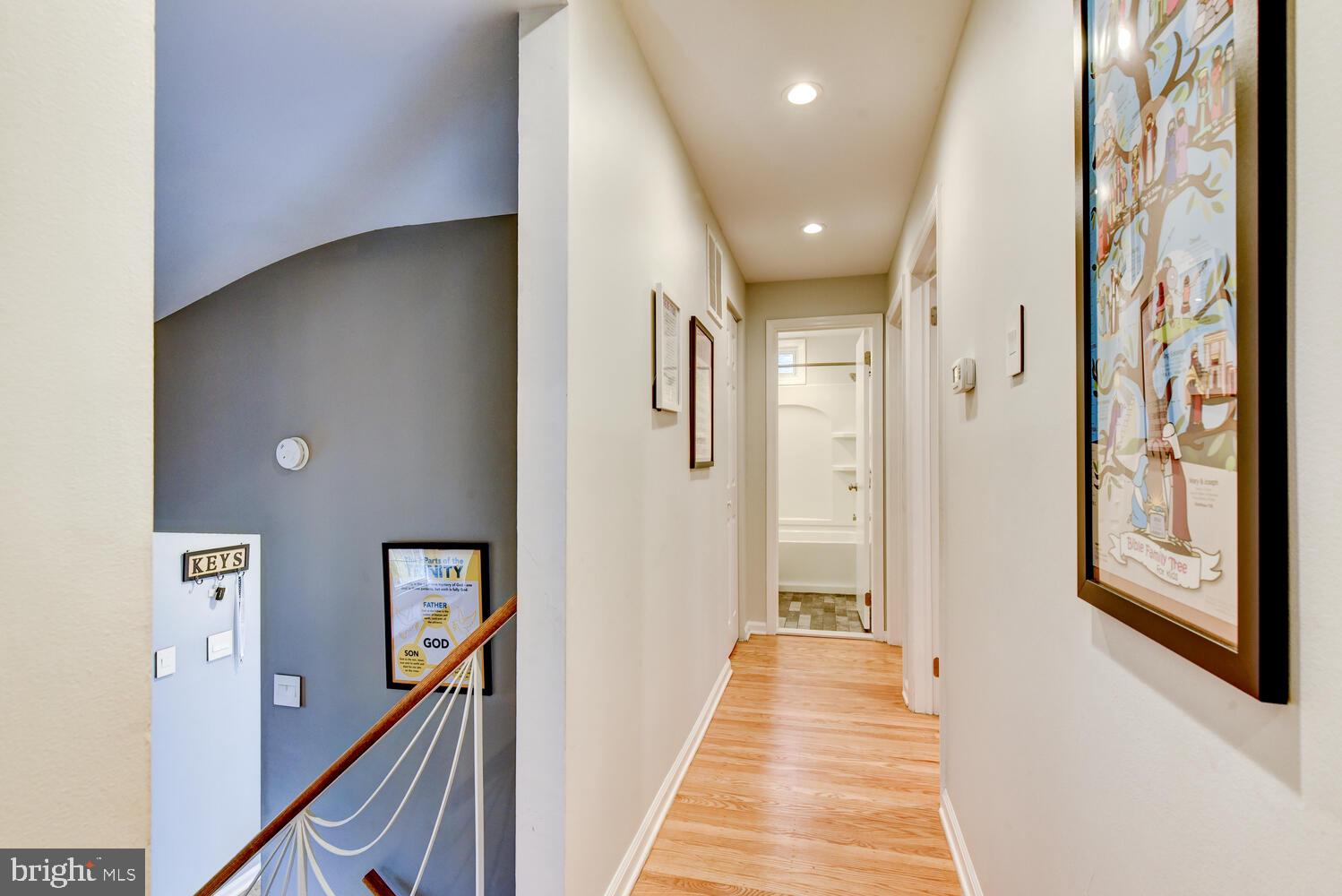 49 Revere Ave
