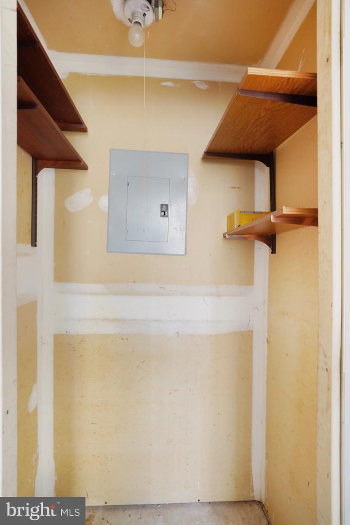 1207-A YARMOUTH LN