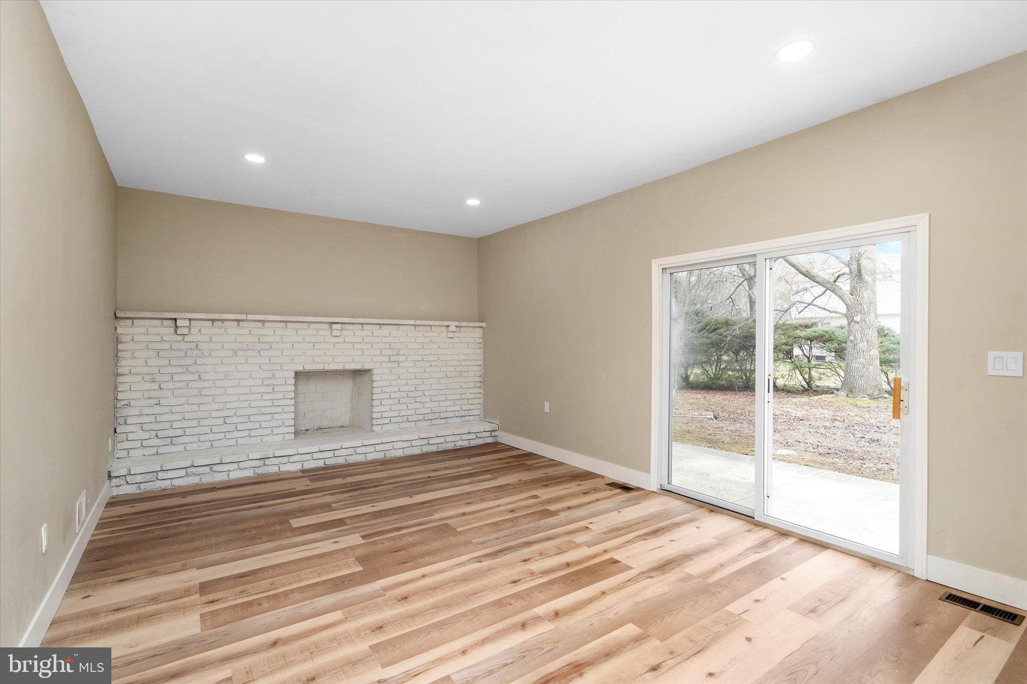 508 Cypress Ln