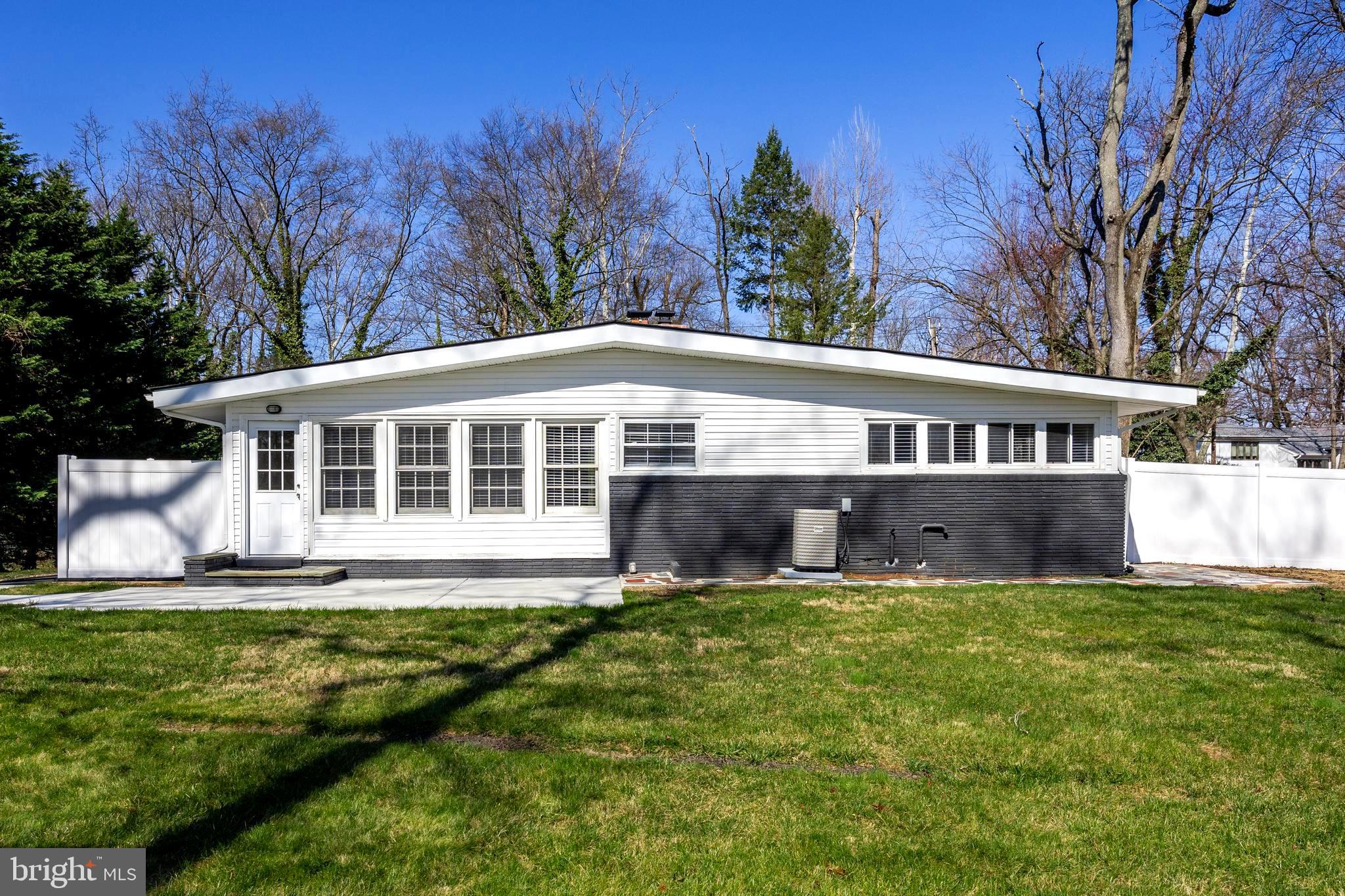 43 Curtis Ave