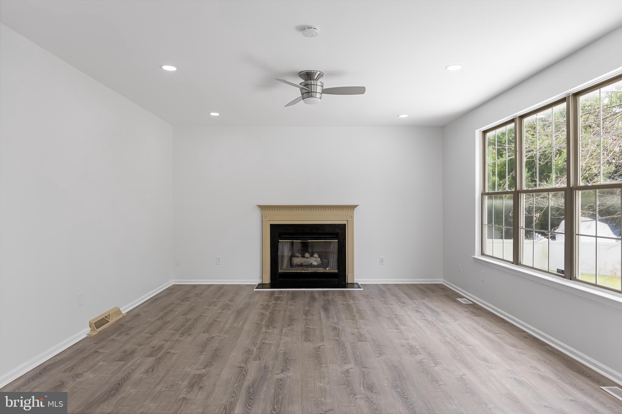 42 Crawford Dr