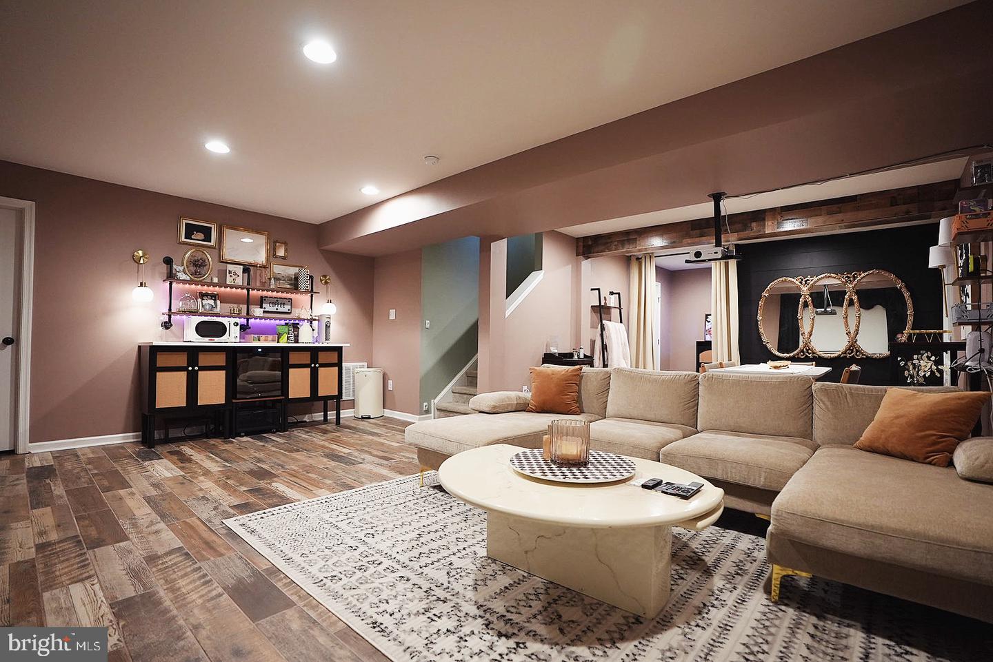 772 Kristin Ln