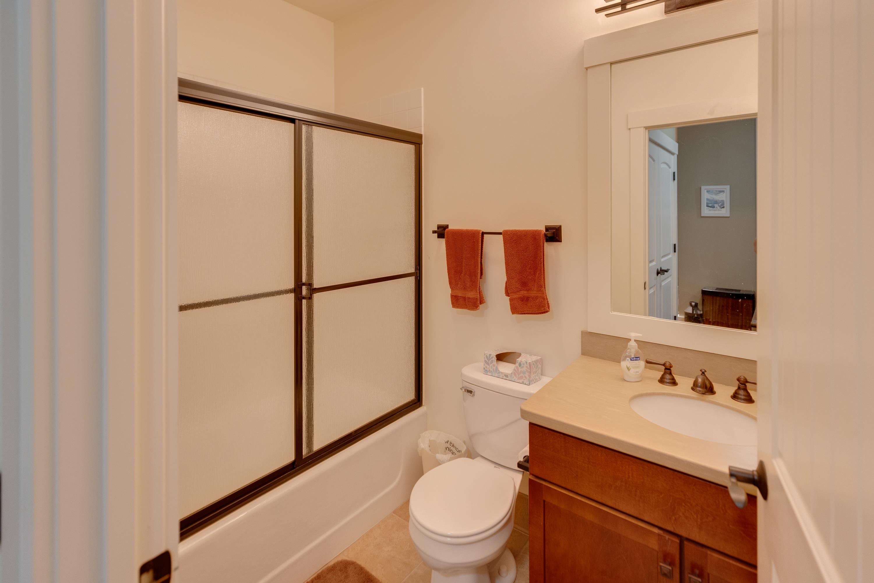 15 Riverside Terrace Unit: 3C