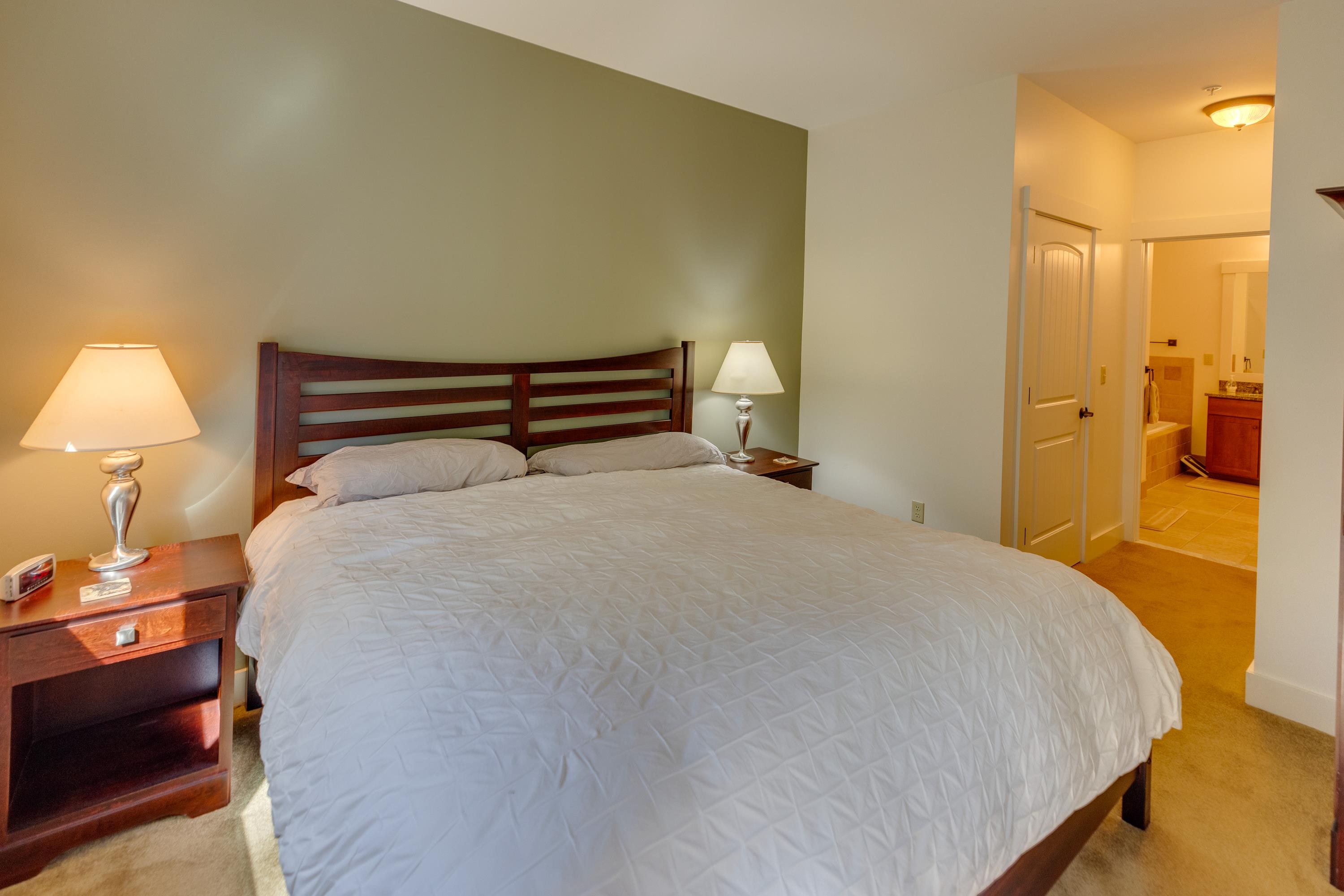 15 Riverside Terrace Unit: 3C