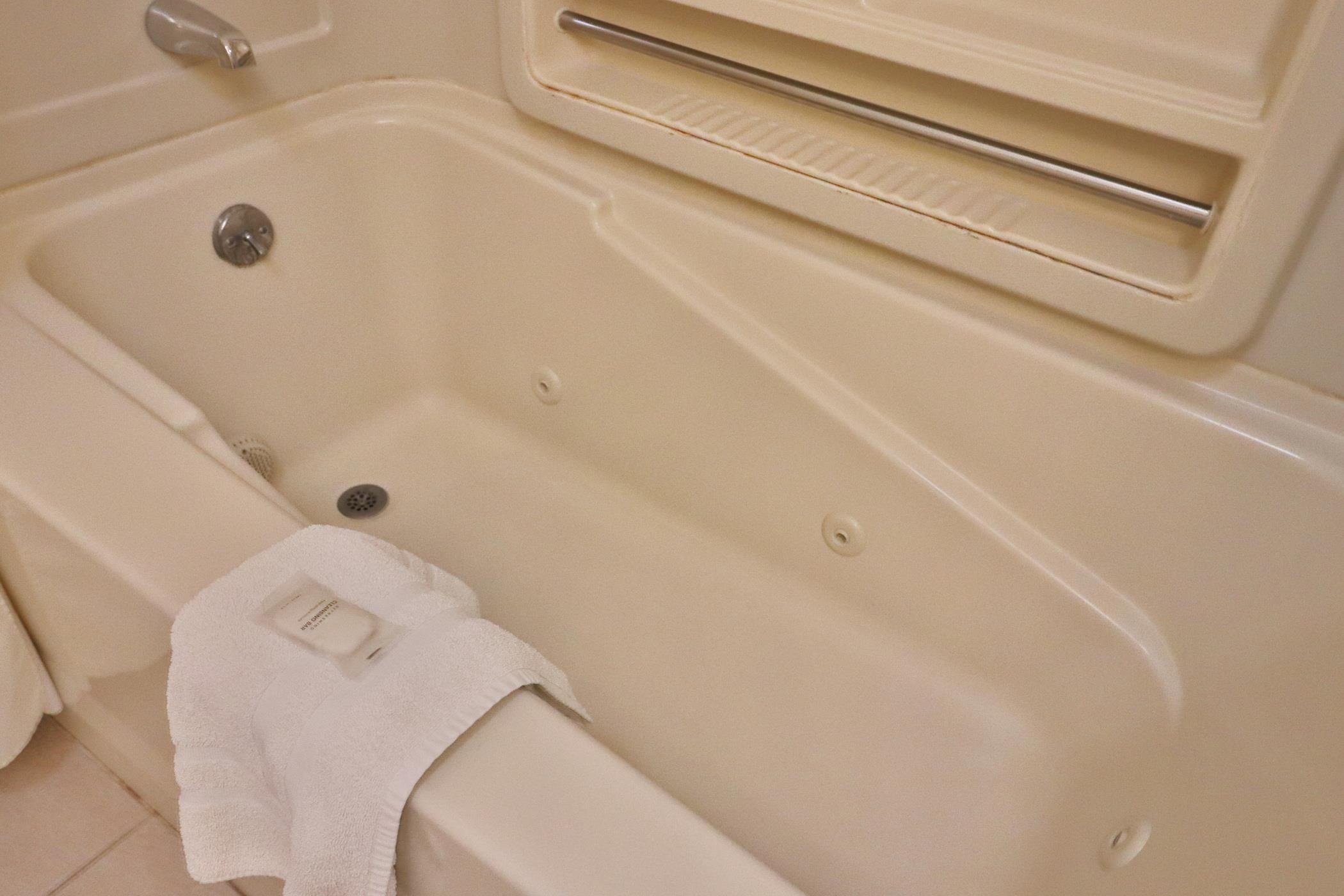 164 Deer Park Drive Unit: 168D