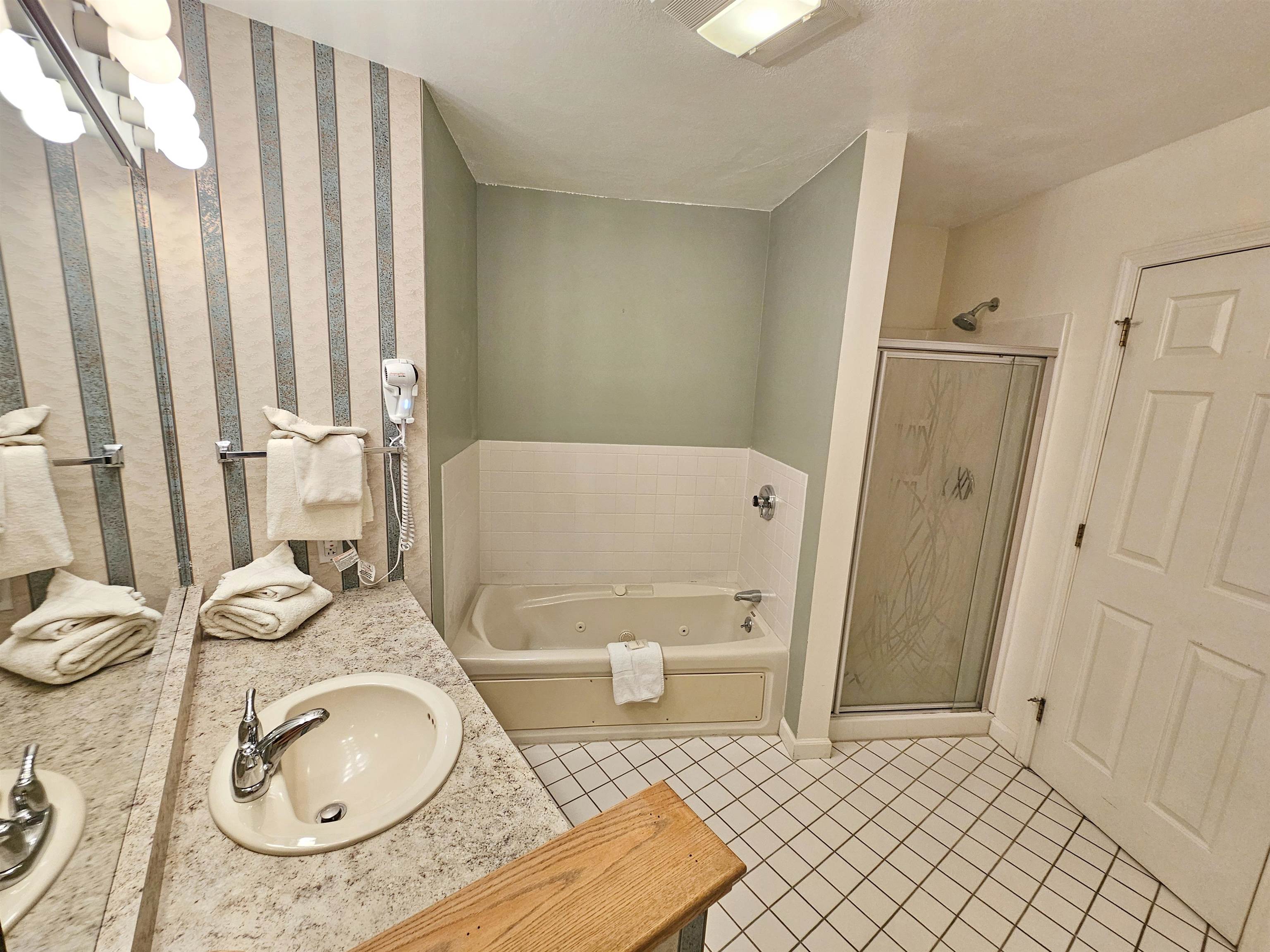 156 Deer Park Drive Unit: Unit 127D