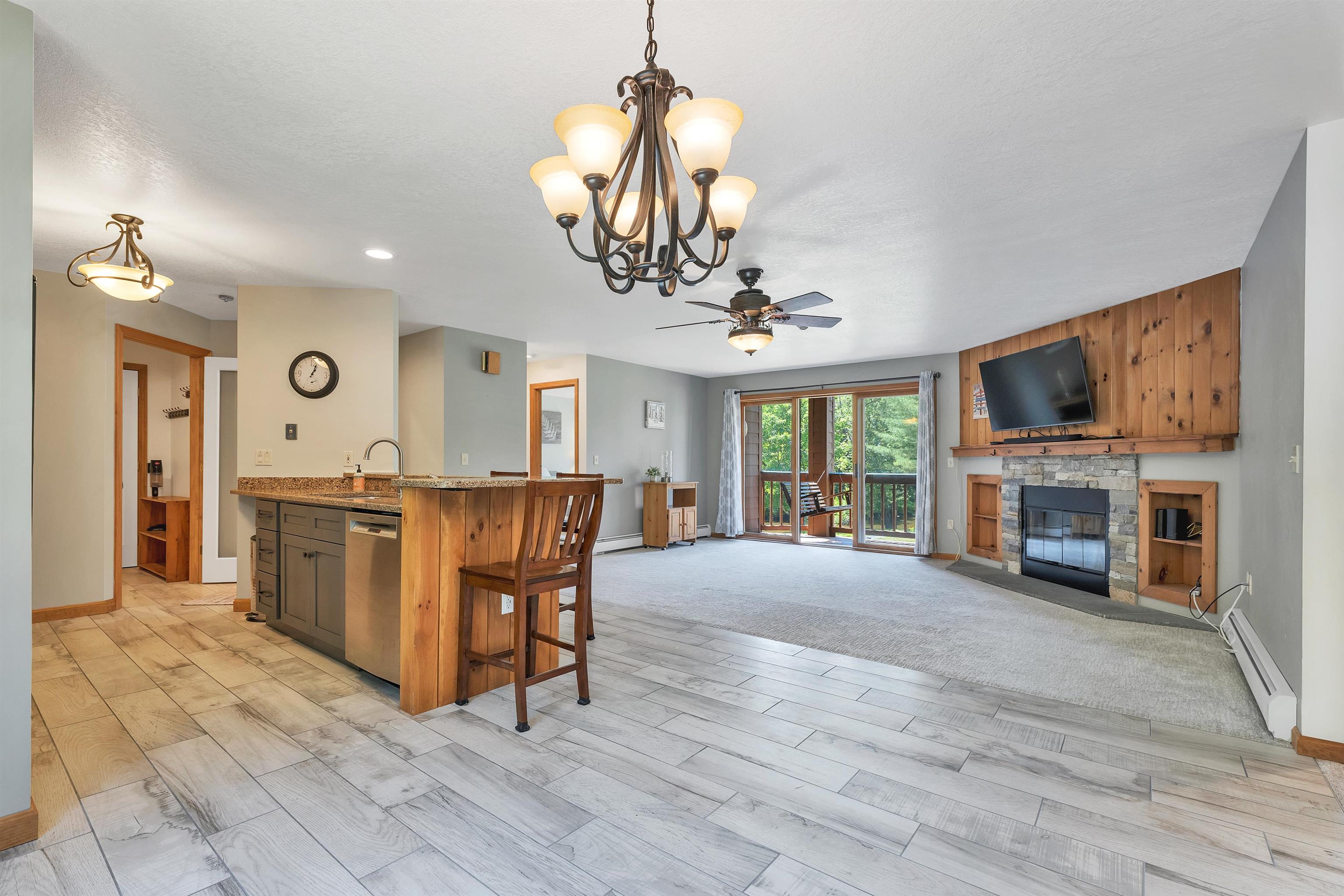 75 Riverfront Drive Unit: 206